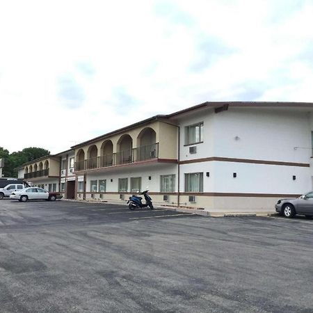 America'S Best Inn Urbana 尚佩恩 外观 照片