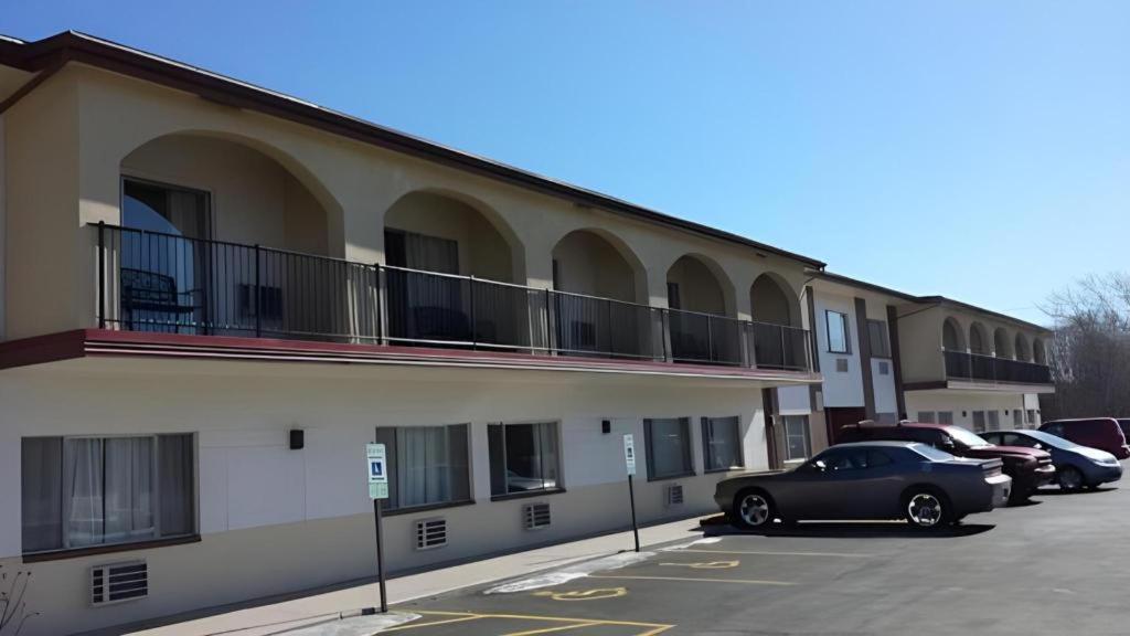 America'S Best Inn Urbana 尚佩恩 外观 照片